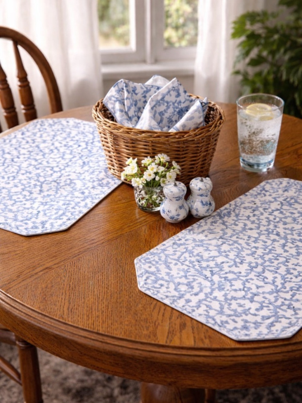 Vintage Blue & White Placements